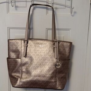 MICHAEL KORS Leather Bag